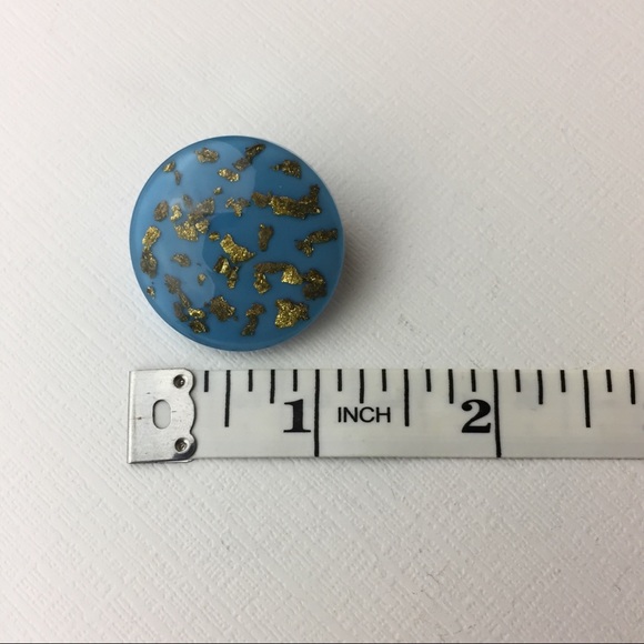 Vintage Blue Lucite Pin With Gold Confetti Flakes - Picture 8 of 8